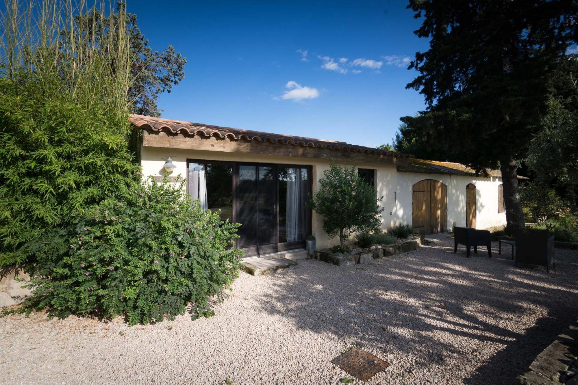 B&B Maison D'Hote Et Gite Mas D'Eymard Arles Rum bild